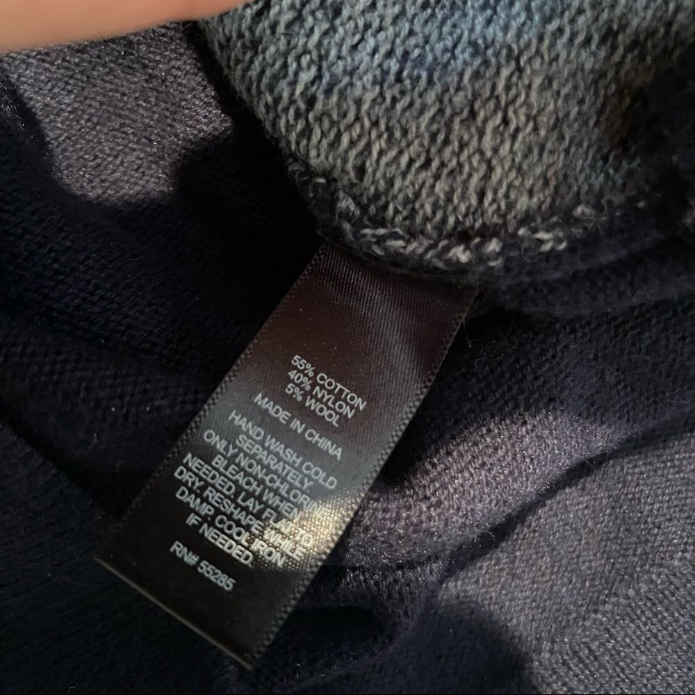 🚨 3 for $25 - EXPRESS Men's Sweater - Picture 6 of 9